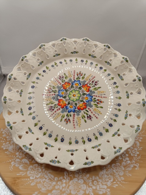 Koronkowa patera