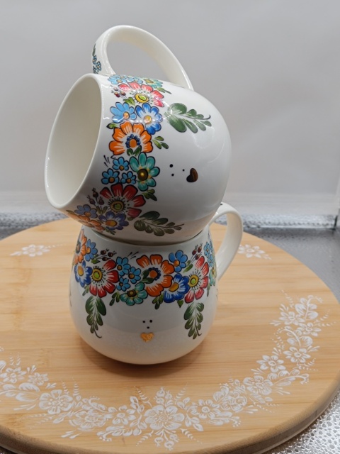 Kubeczek PÓŁKULISTY