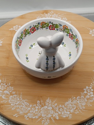 Miseczka z zajączkiem