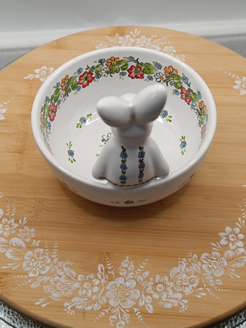 Miseczka z zajączkiem